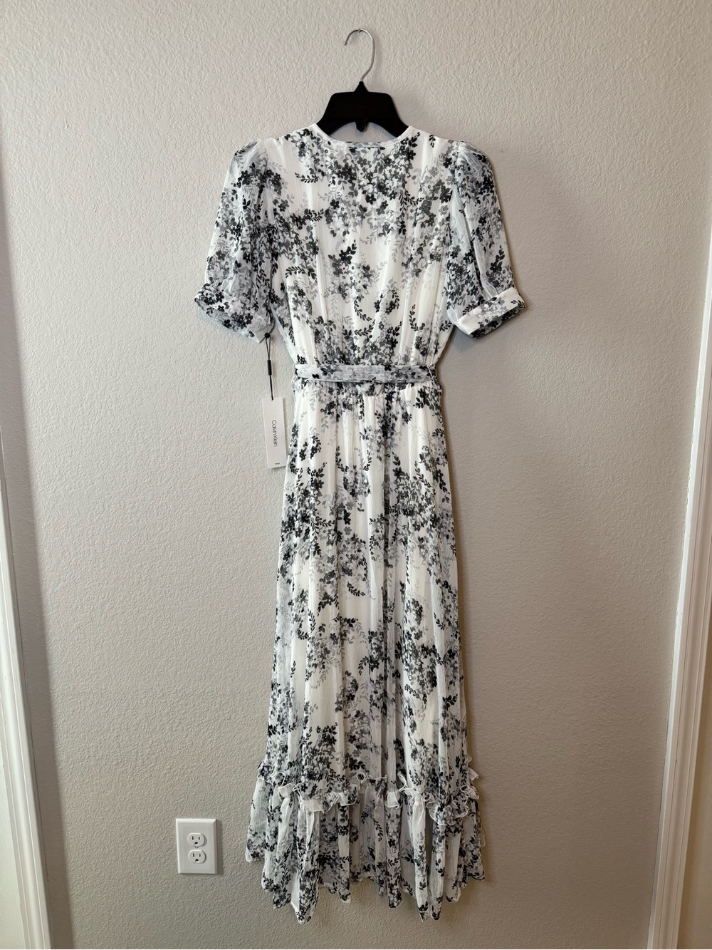 Calvin Klein Floral Chiffon Ruffle Hem Maxi Dress NEW Size 2 - Picture 5 of 13